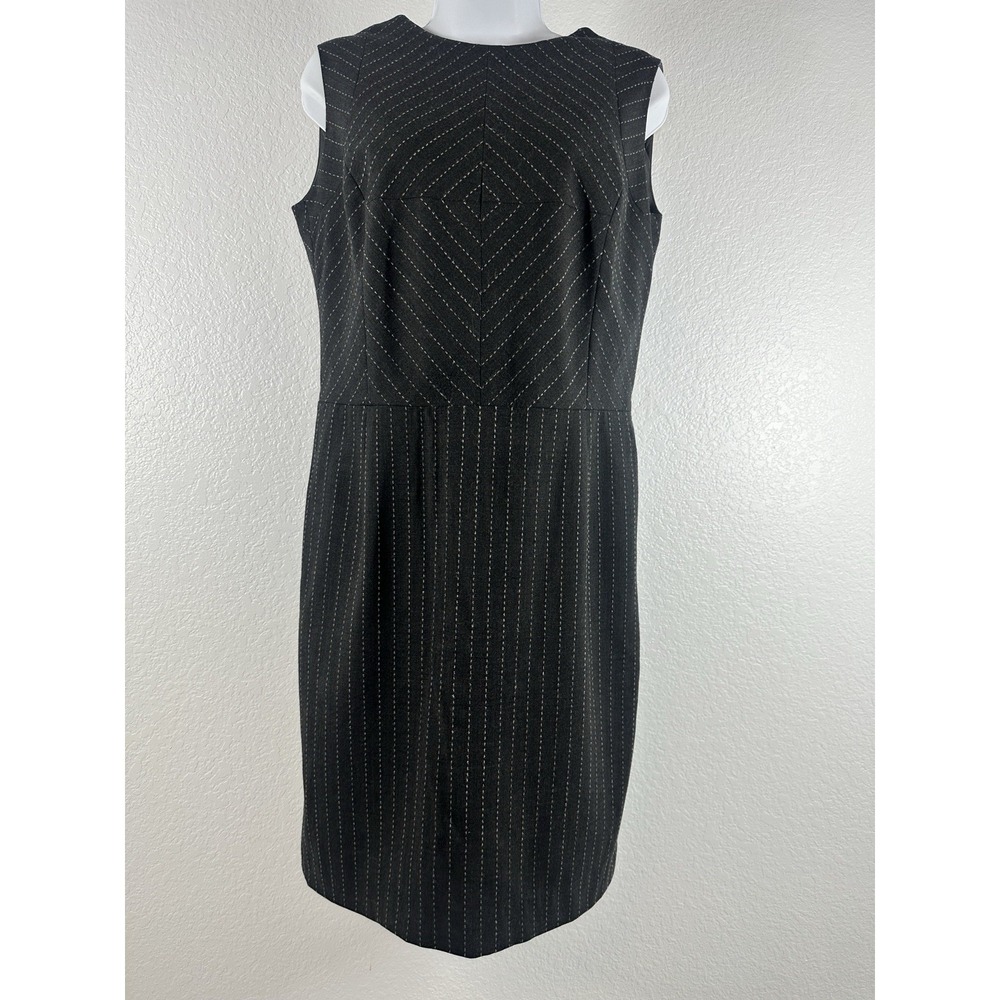 Women's WORTH Sz: 8 Gray Textured Sheath Classic Career to Cocktail